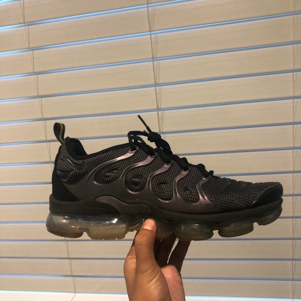 Nike air vapoxmax plus grape size 11
